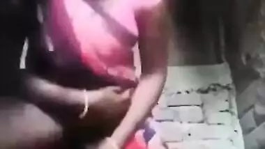 Bfxxxxxfilm - Indian Village Bhabhi Masturbation Using Rolling Pin indian sex video